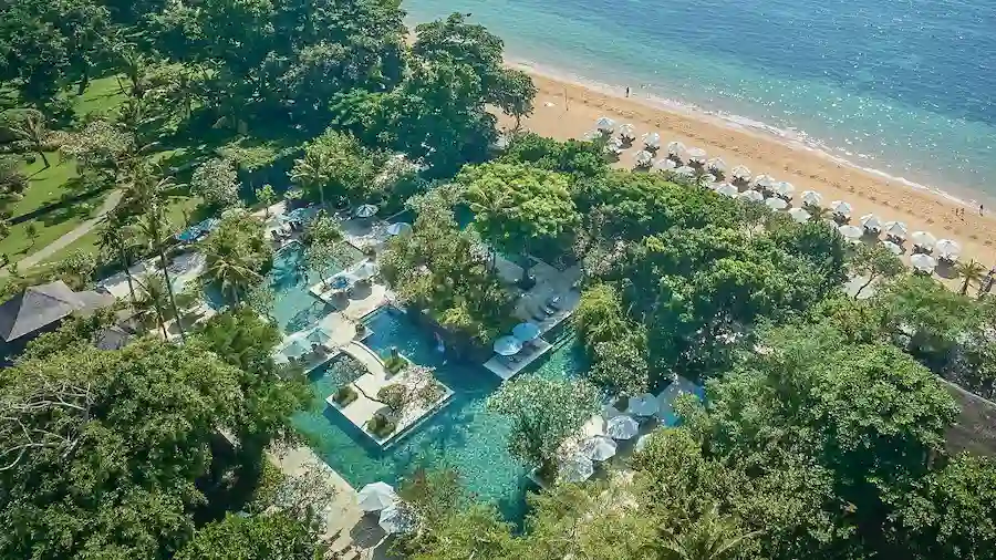 Hyatt Regency Bali luchtfoto met strand 900