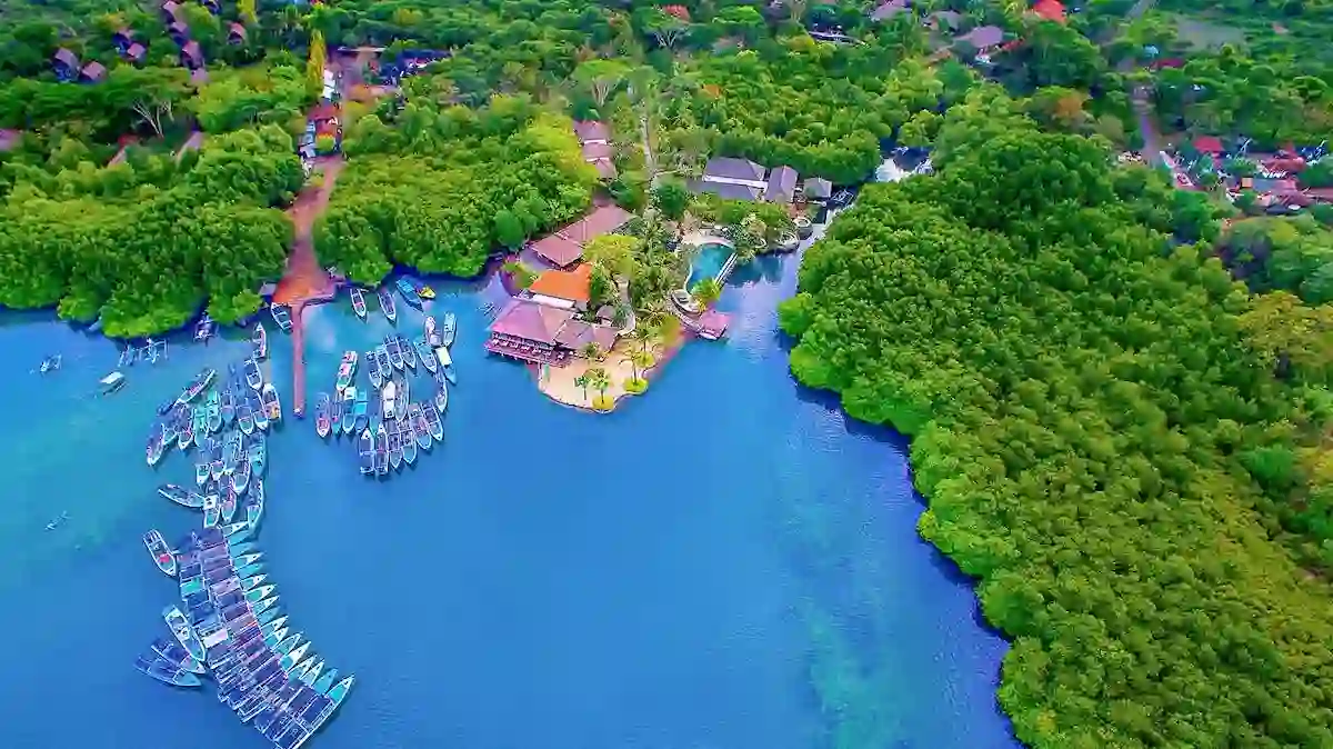 Mimpi resort West Bali luchtfoto