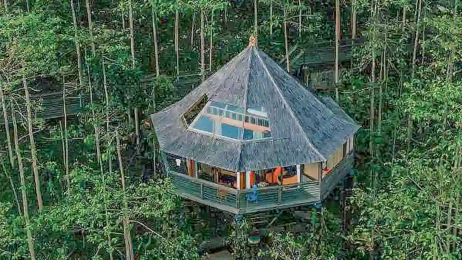 Munduk Heaven bij Labuhan Kebo en Melanting watervallen. airial