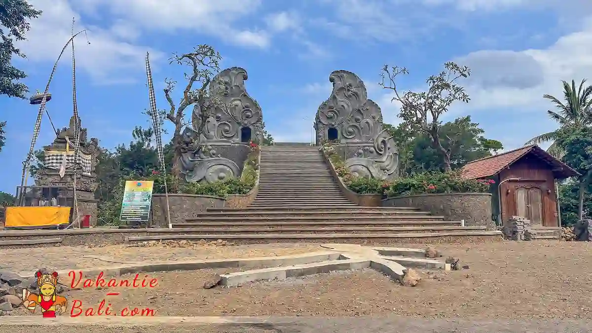 De renovatie van Sang Hyang Ambu tempel.