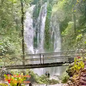 Labuhan Kebo waterval. Labuhan Kebo waterval